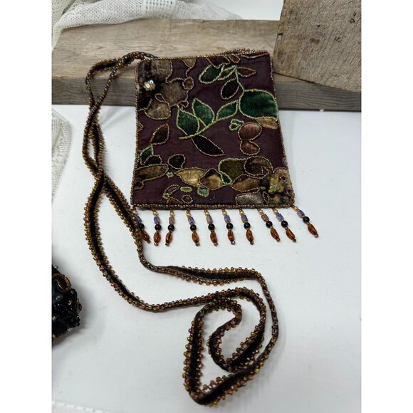 Stunning Glass Beaded Floral Purse with Fringe - Picture 1 of 9